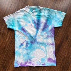 Gildan Blue and Purple Tie-Dye Short Sleeve Tee